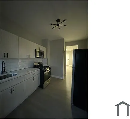 705 N Edgewood St — Photo 5