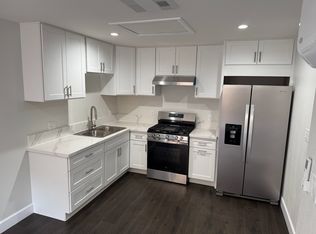 900 Stern Ln, Oxnard, CA 93035