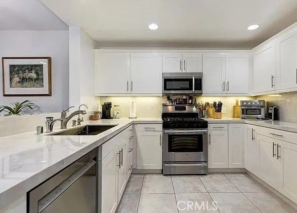 7100 Alvern — Photo 2