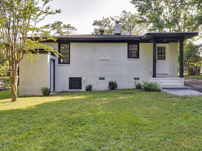 116 Westview Blvd — Photo 22