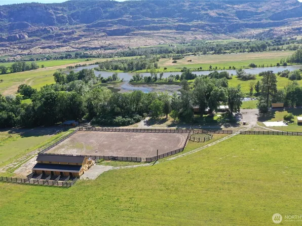 1650 Highway 7, Oroville, WA 98844