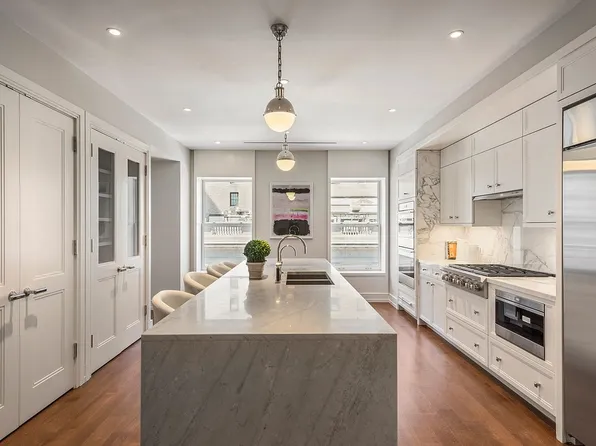 33 E 74th St APT 5A, New York, NY 10021