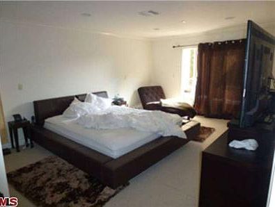5th image of 10390 W La Grange Ave #Penthouse 3