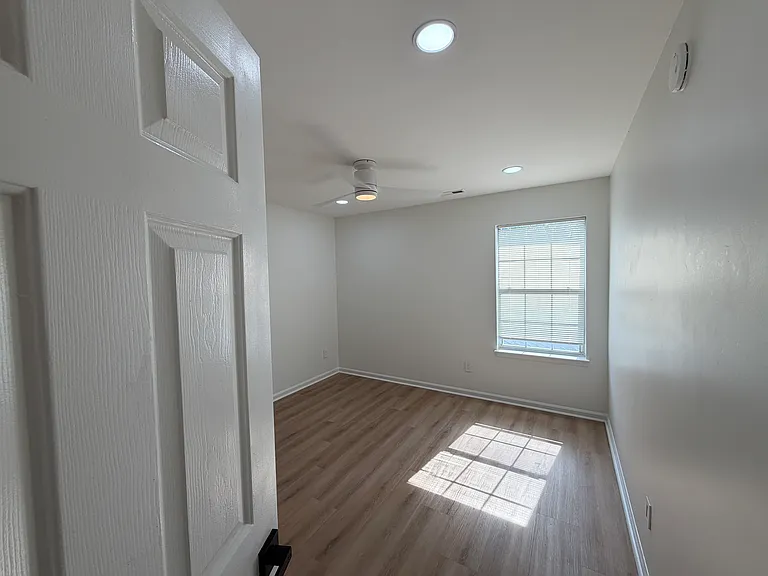 1630 Willow Cv — Photo 29
