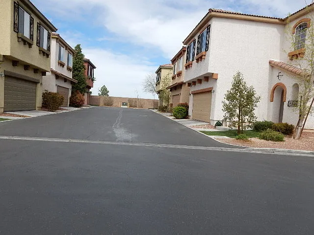 5150 Silent Valley Ave — Photo 15