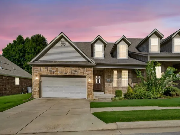4177 N Meadow View Dr, Fayetteville, AR 72703