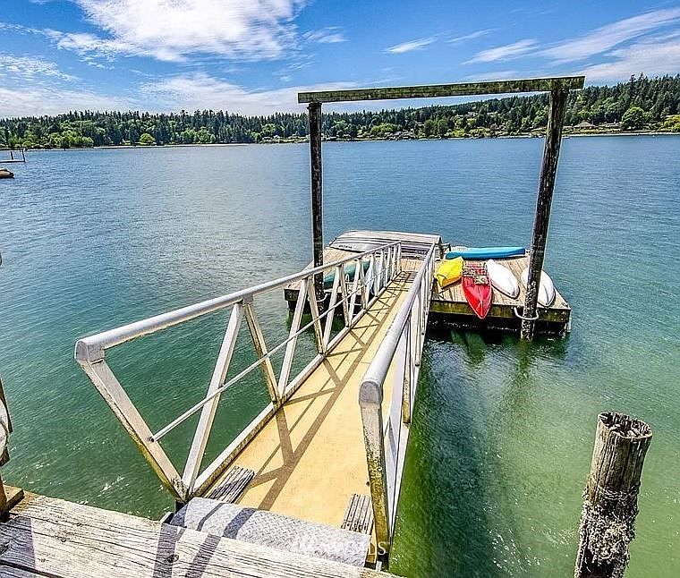 Welcome home (1/3 shared interest in dock)