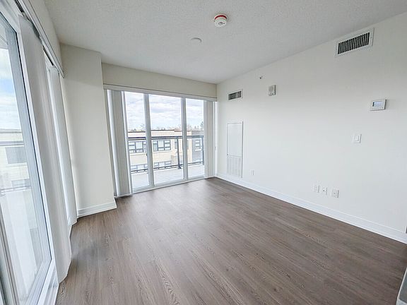 2nd image of 1119 Cooke Blvd #B430
