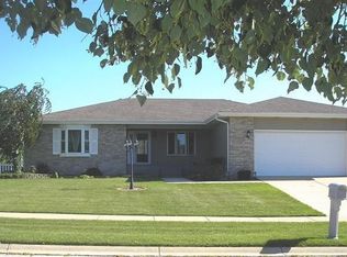 11731 S Magoun Dr, Saint John, IN 46373
