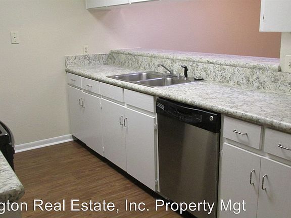 5th image of 3903 River Oaks Cir