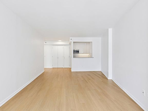 5th image of 75 W End Ave #S9i