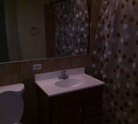 4th image of 120 N Lincoln Ln APT 1A