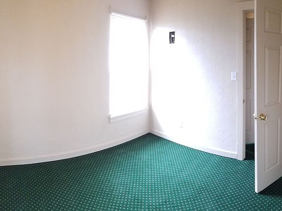5th image of 321 E Madison Ave APT 9