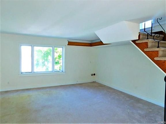 2nd image of 88 W Main St #2