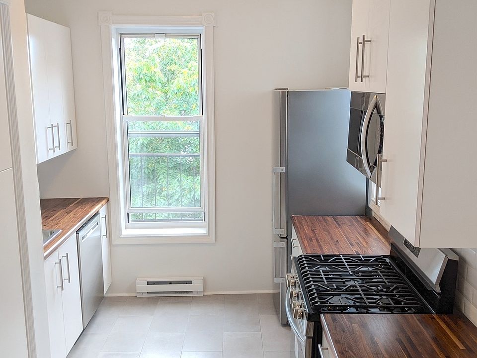 1st image of 711 Sterling Pl APT 4