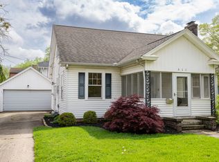 511 W Charles St, Champaign, IL