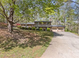 3474 Crestwood Dr, Morganton, NC 28655