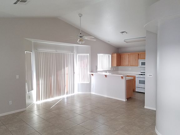 5th image of 7933 Celebreeze Ct