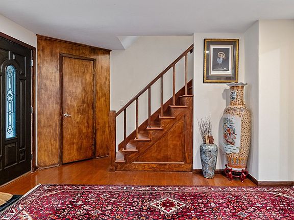 4th image of 802 Placek Dr
