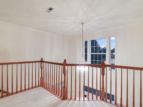 3rd image of 1599 Candace Ln
