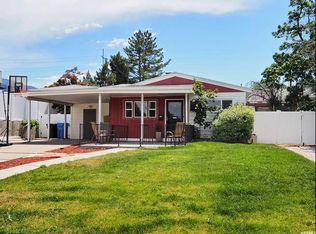 1850 E Clover Dale Rd, Cottonwood Heights, UT 84121
