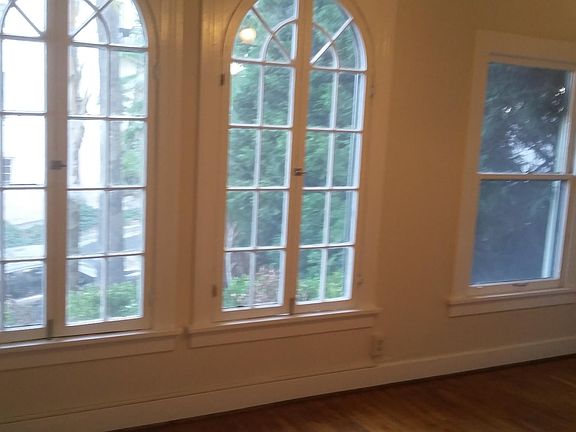 2nd image of 1930 Whitley Ave APT 201