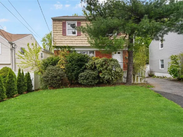 33 Kingsley Drive, Yonkers, NY 10710