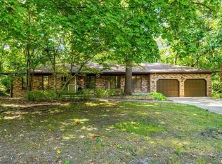 18 Wildwood Trl, Bettendorf, IA 52722