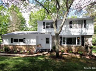 575 Alta Dale Ave SE, Ada, MI 49301