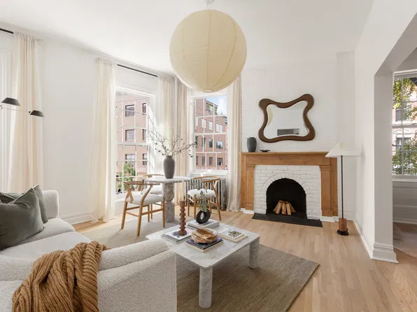731 Greenwich Street image 1 of 13