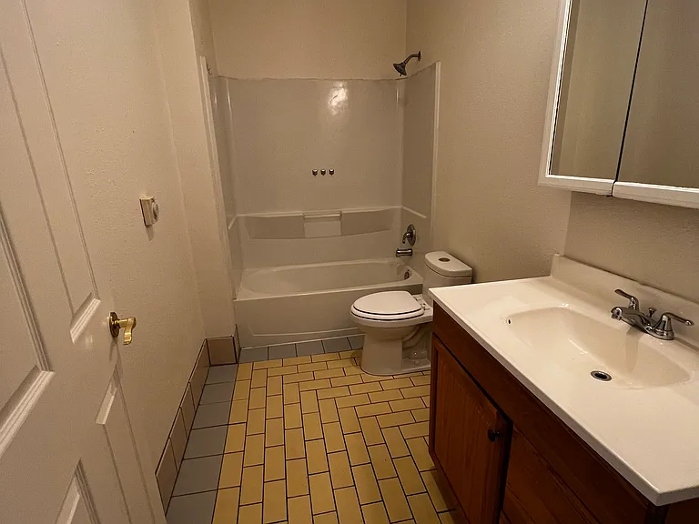 1817 W 7th Ave #5 — Photo 10