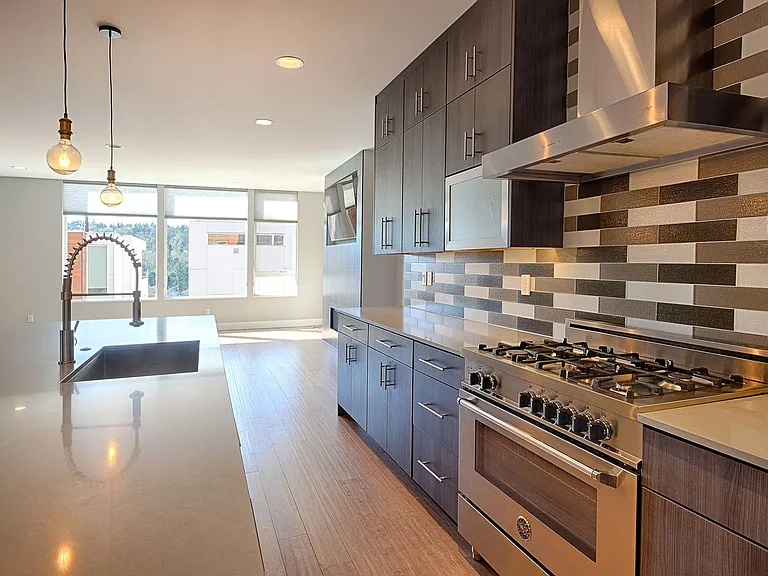 5028 Puget Blvd SW — Photo 10