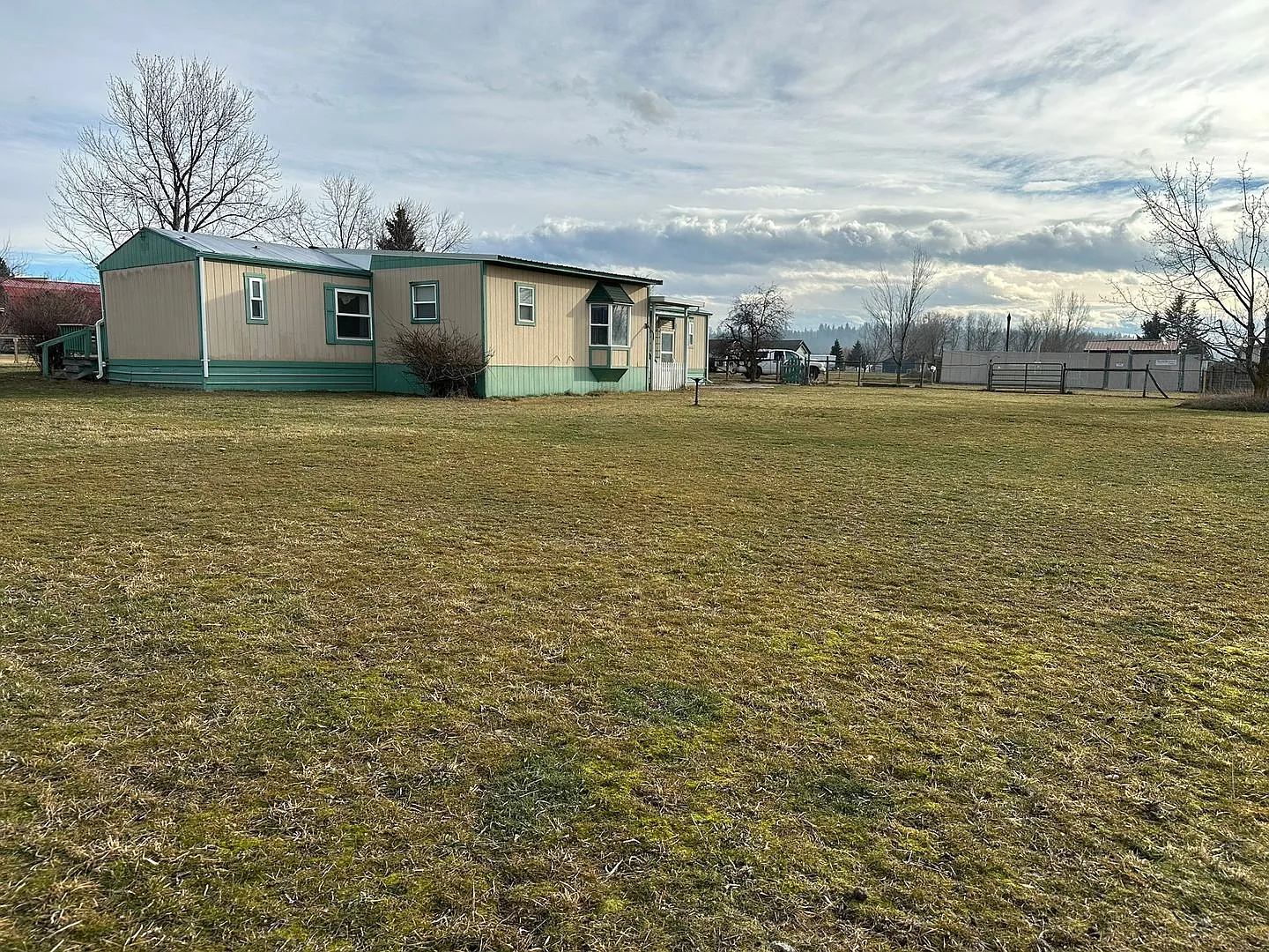 3 Bed / 2 Bath on One Acre Garage Included — Photo 1