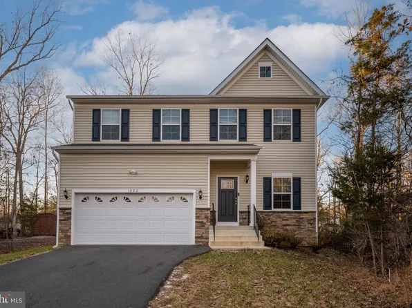 1002 Lakeview Pkwy, Locust Grove, VA 22508