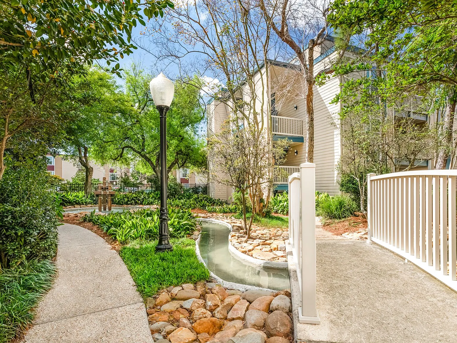 Windmill Creek South — Photo 2