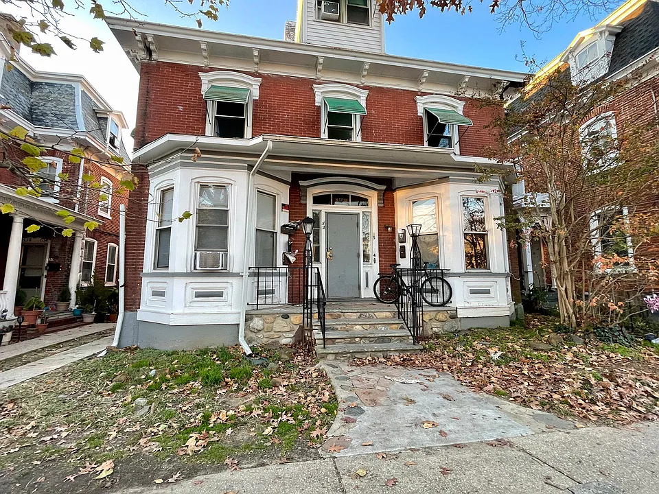 52 N Pearl St