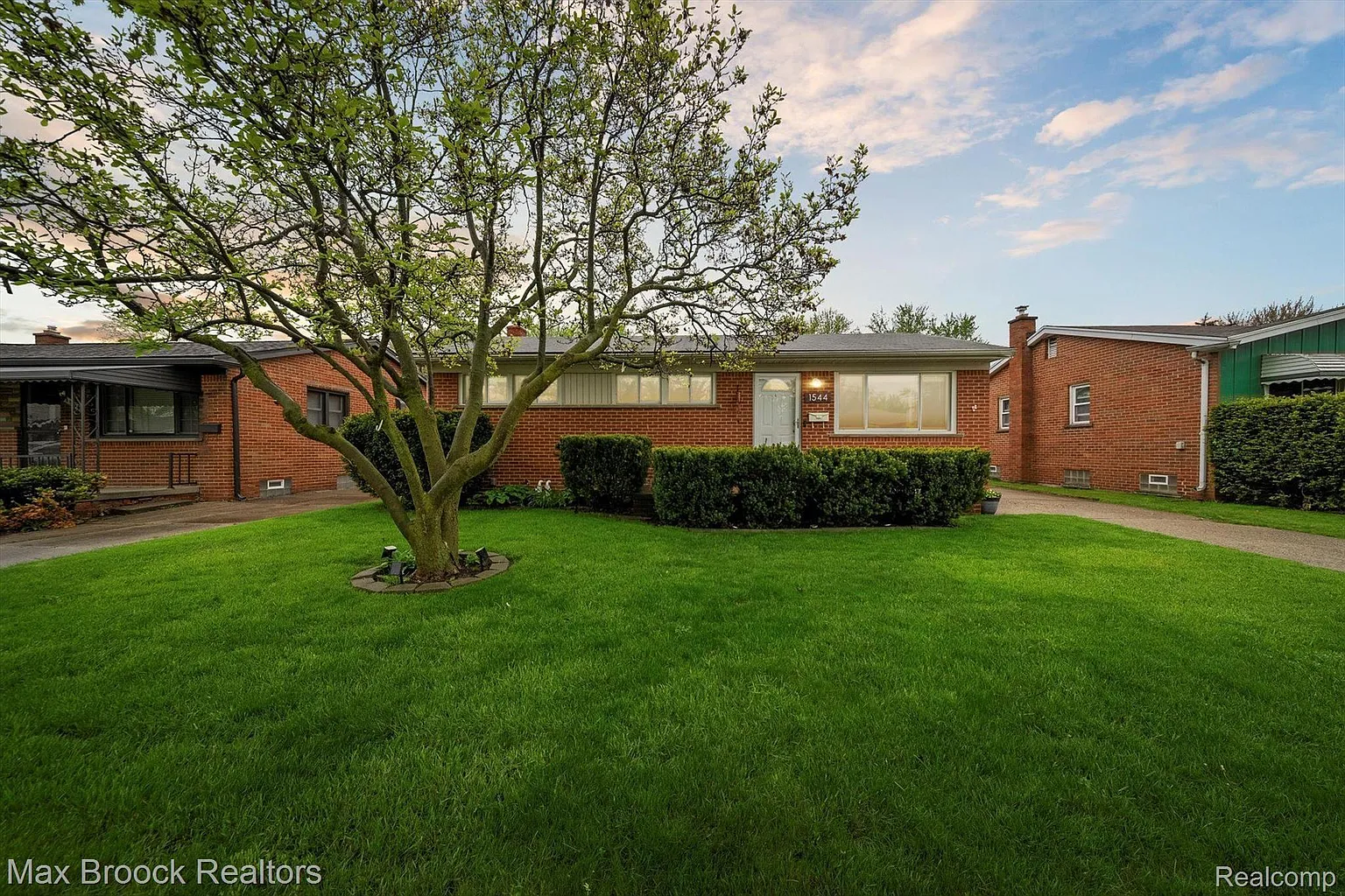 1544 Beaupre Ave photo 1