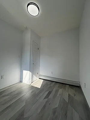 Bedroom, photo 1