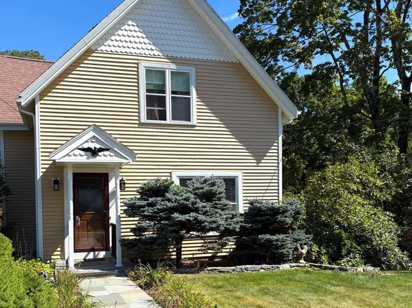 56 S Worcester St, Norton, MA 02766