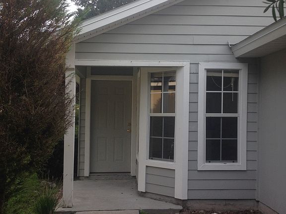3rd image of 1327 Spruce St