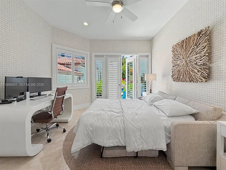 13689 Deering Bay Dr — Photo 41