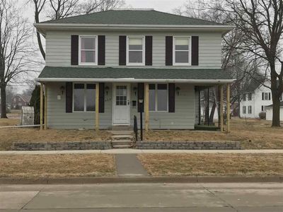 428 3rd Ave SW, Dyersville, IA, 52040