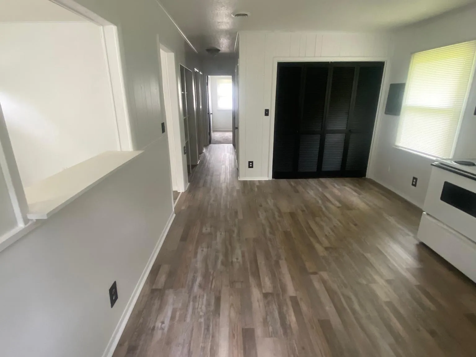 2090 Shelby Dr — Photo 4