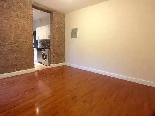 Rented by Bohemia Realty Group | media 34