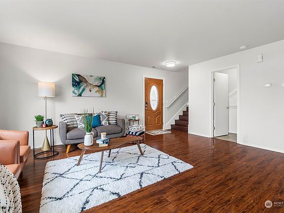 3rd image of 1927 179th Street Ct E