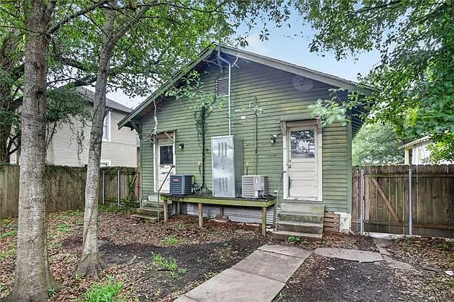 2550 Wisteria St — Photo 15