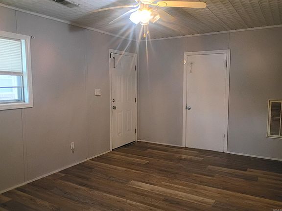 2nd image of 104 S 13th Ave