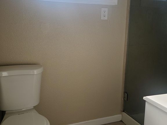 5th image of 6143 Palm Ave