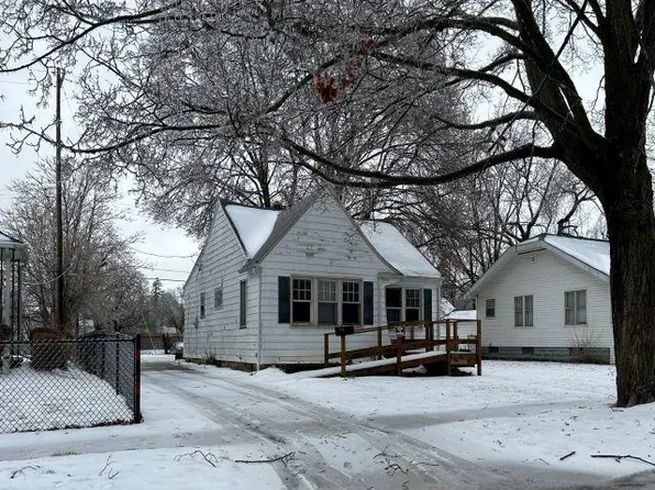 2425 Mallery St, Flint, MI 48504