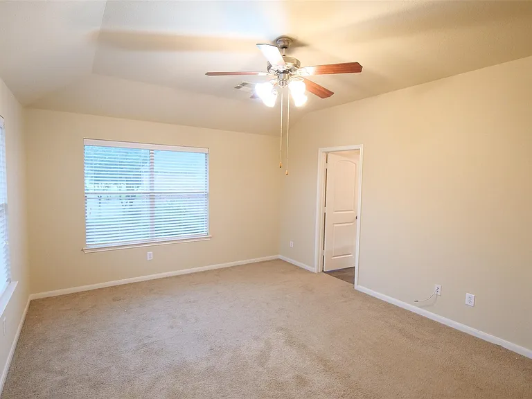 26427 Longview Creek Dr — Photo 18